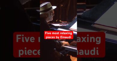 Which #Einaudi composition relaxes you the most? 😌🎶