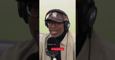 Philip Glass had some interesting musical ‘Heroes’ 🎶