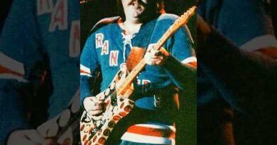 He was the soulful voice of Chicago, but Terry Kath was such a terrifyingly skilled guitarist #music